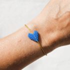 gevlochten-armband-hartje-blauw-lichtblauw-babyblauw-musthave-sieraden-webshop