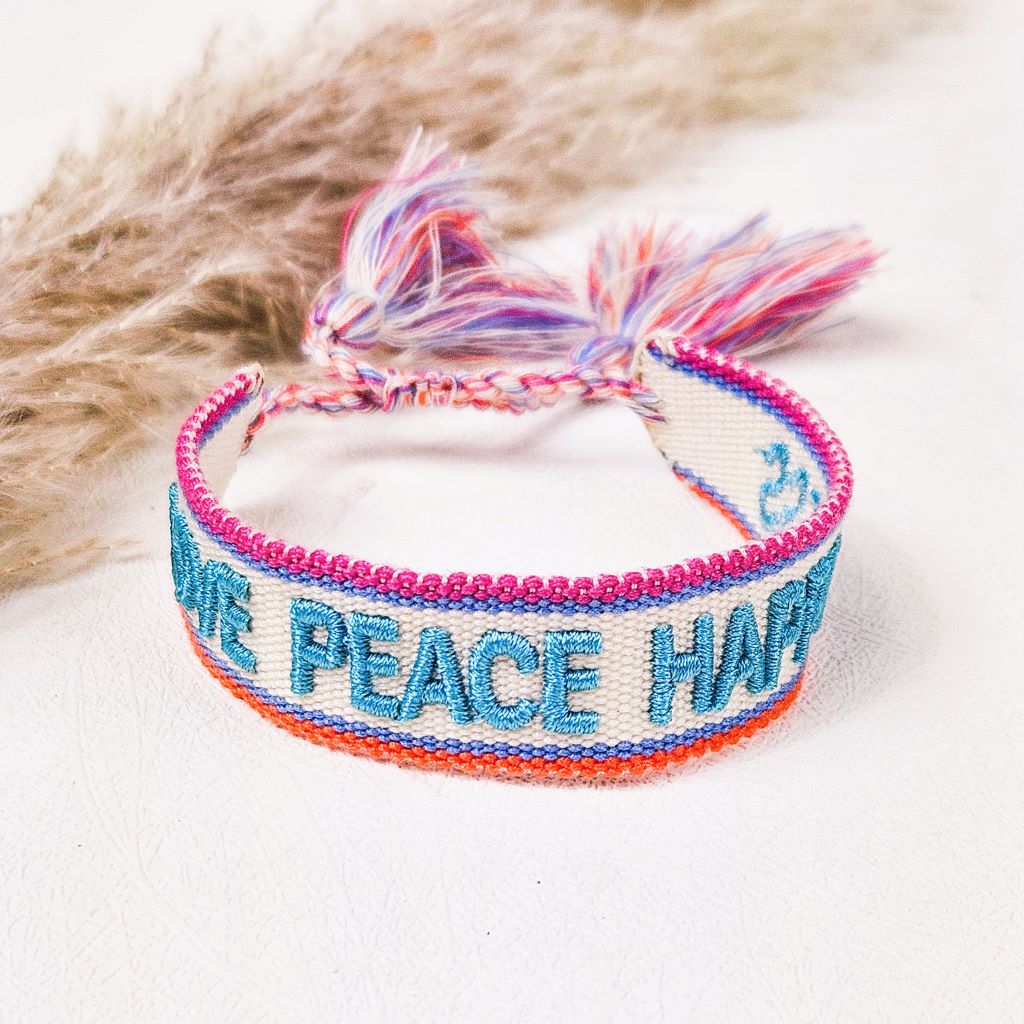 GEWEVEN ARMBAND LOVE PEACE HAPPINESS geweven-armband-love-peace-happiness-statement-bracelet
