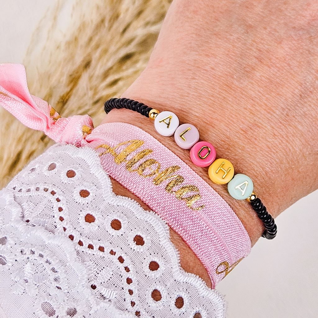 kralen-armbandje-aloha-zwart-elastiek-ibiza-style