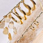 oorbellen-hartjes-rij-goud-musthaves-sieraden-ibiza-boutique