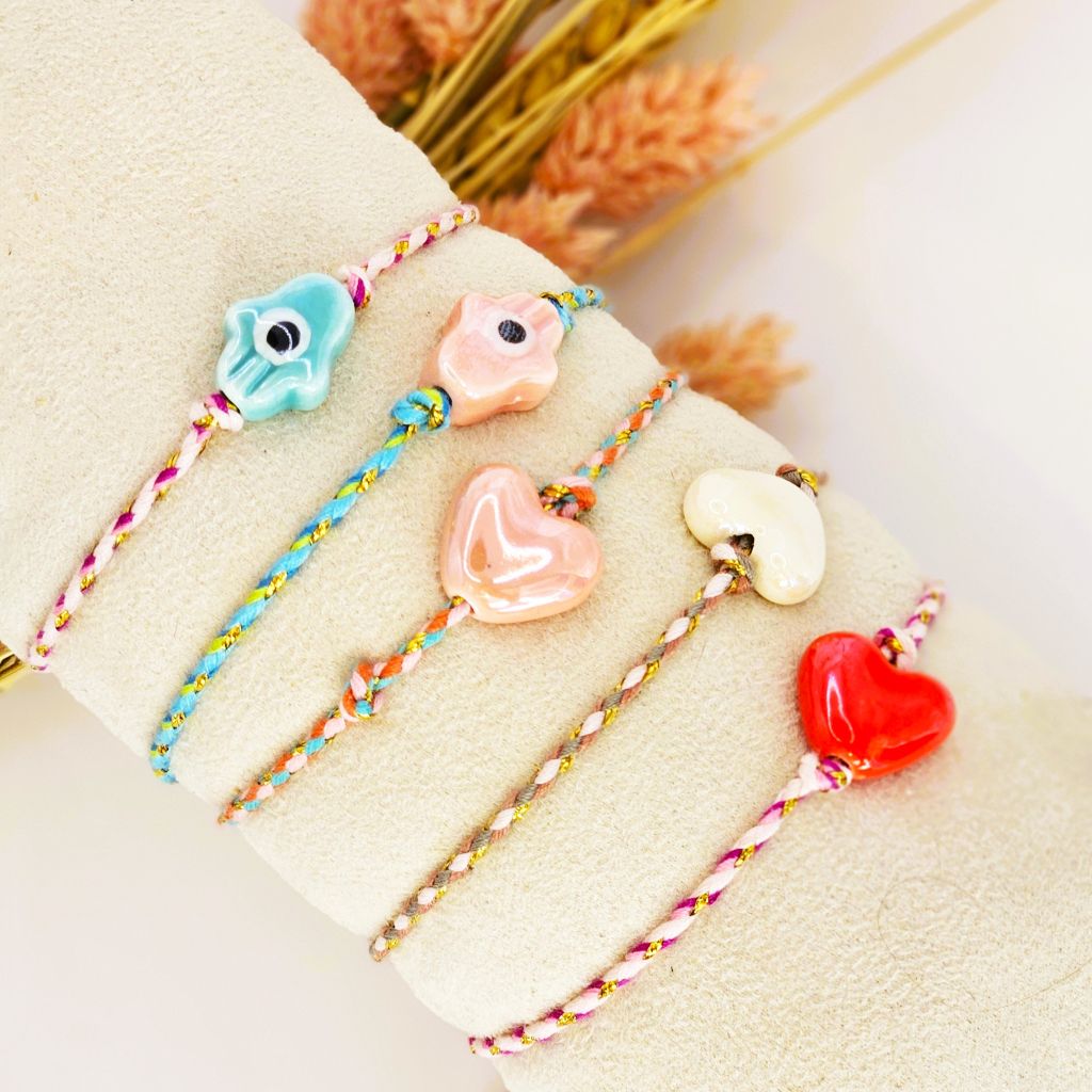 armband-keramiek-hamsa-hand-blauw-roze-ibiza-style